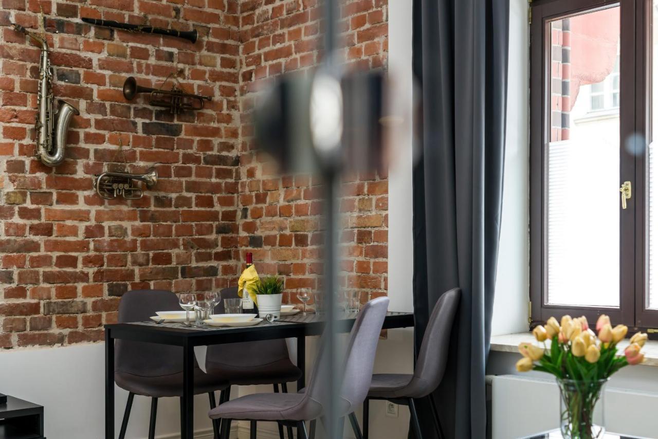 Apartments City Center Saint Wojciech By Renters พอซนาน ภายนอก รูปภาพ