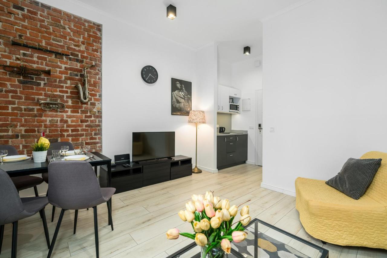 Apartments City Center Saint Wojciech By Renters พอซนาน ภายนอก รูปภาพ