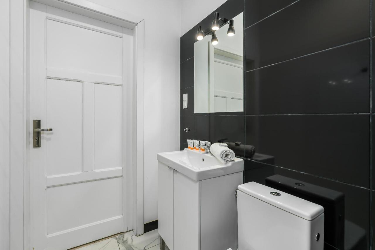 Apartments City Center Saint Wojciech By Renters พอซนาน ภายนอก รูปภาพ