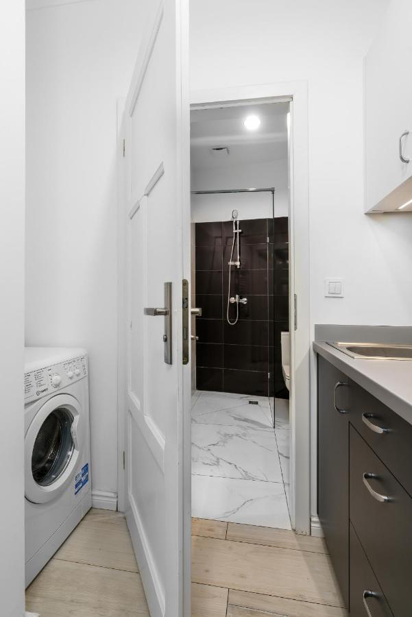 Apartments City Center Saint Wojciech By Renters พอซนาน ภายนอก รูปภาพ