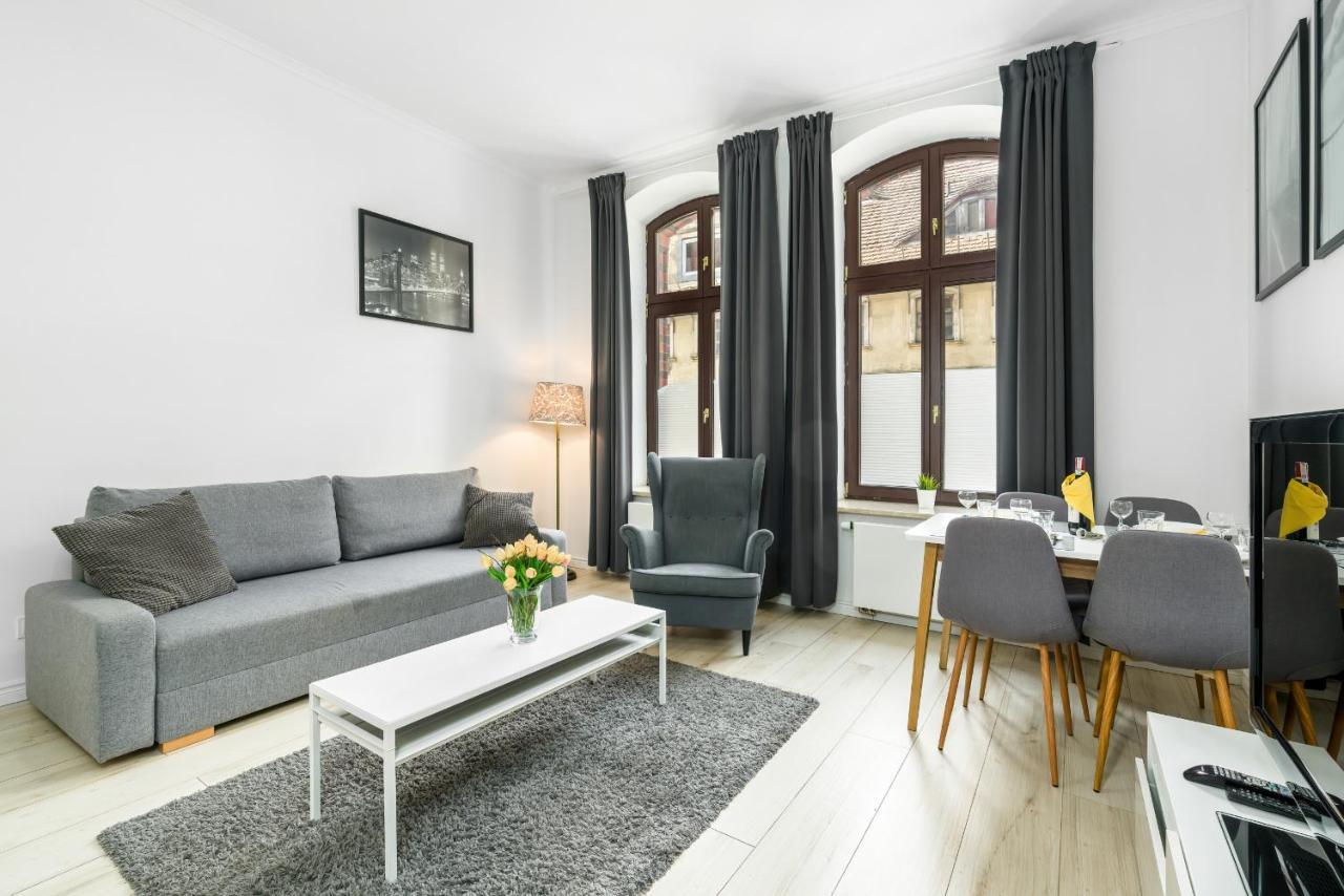 Apartments City Center Saint Wojciech By Renters พอซนาน ภายนอก รูปภาพ