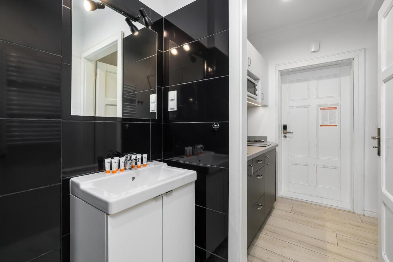 Apartments City Center Saint Wojciech By Renters พอซนาน ภายนอก รูปภาพ